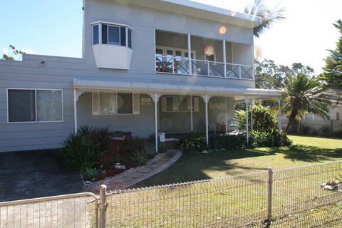 Berrara's Home Away From Home - Surfers Paradise Gold Coast 4