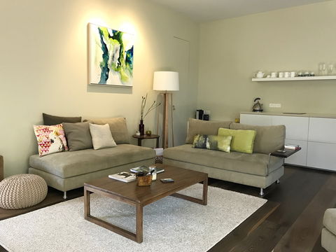 Coolart Studios Mornington Peninsula - Surfers Paradise Gold Coast 3