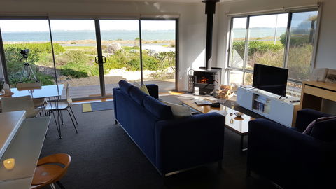 Coorong Waterfront Retreat - Surfers Paradise Gold Coast 0