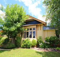 Cotswold Gardens Armidale - Surfers Paradise Gold Coast
