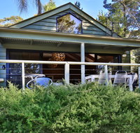 Kangaroo Valley Timber Cabin - Surfers Paradise Gold Coast