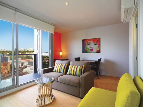 Oaks Melbourne South Yarra Suites - Surfers Paradise Gold Coast 0