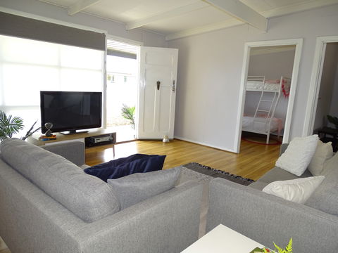 Play On Moontana - Surfers Paradise Gold Coast 1