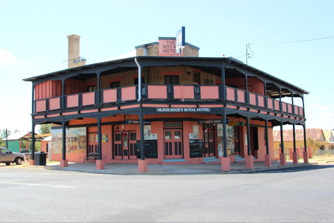 Royal Hotel Mendooran - Surfers Paradise Gold Coast 0