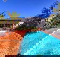 Seabreeze at Blacksmiths - Surfers Paradise Gold Coast