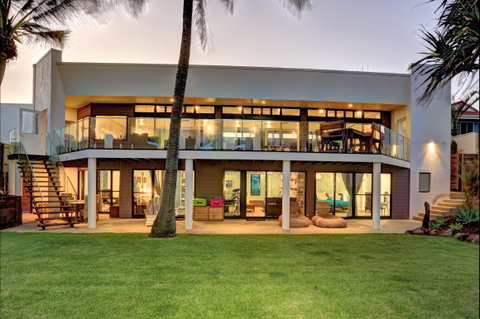 ZEN Beach Retreat - Surfers Paradise Gold Coast 3