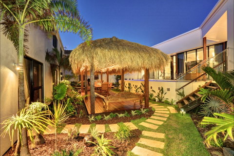 ZEN Beach Retreat - Surfers Paradise Gold Coast 4