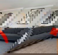 Avalanche 6 - Surfers Paradise Gold Coast