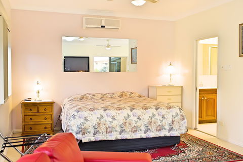 Bonville Lodge Pet Friendly B And B - Surfers Paradise Gold Coast 2