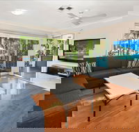 Flynns on Surf Beach Villas - Surfers Paradise Gold Coast