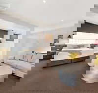 Moonlight Bay Apartments - Surfers Paradise Gold Coast