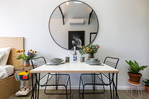 Nowra Studio Barn - Surfers Paradise Gold Coast 1