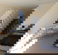 Poley Cow Studio - Surfers Paradise Gold Coast
