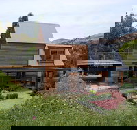 Red Brier Cottage Accommodation - Surfers Paradise Gold Coast