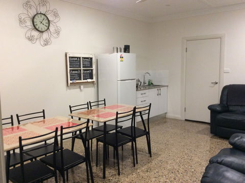 Rose Cottage Temora B And B - Surfers Paradise Gold Coast 0