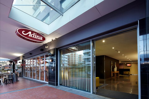 Adina Apartment Hotel Wollongong - Surfers Paradise Gold Coast 1
