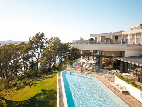 Bannisters Port Stephens - Surfers Paradise Gold Coast 0