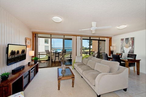 Beauty At The Beach - Surfers Paradise Gold Coast 2
