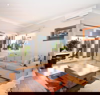 Bimbadeen - Surfers Paradise Gold Coast