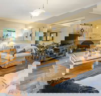 Blue Moon Cottages - Surfers Paradise Gold Coast
