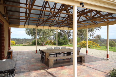 Clare View Accommodation - Clare View House - Surfers Paradise Gold Coast 2