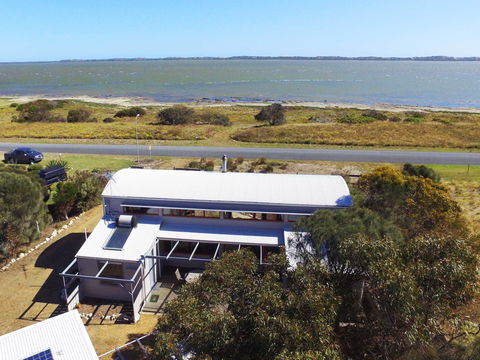 Coorong Aurora - Breathtaking Waterfront Escape - Surfers Paradise Gold Coast 0