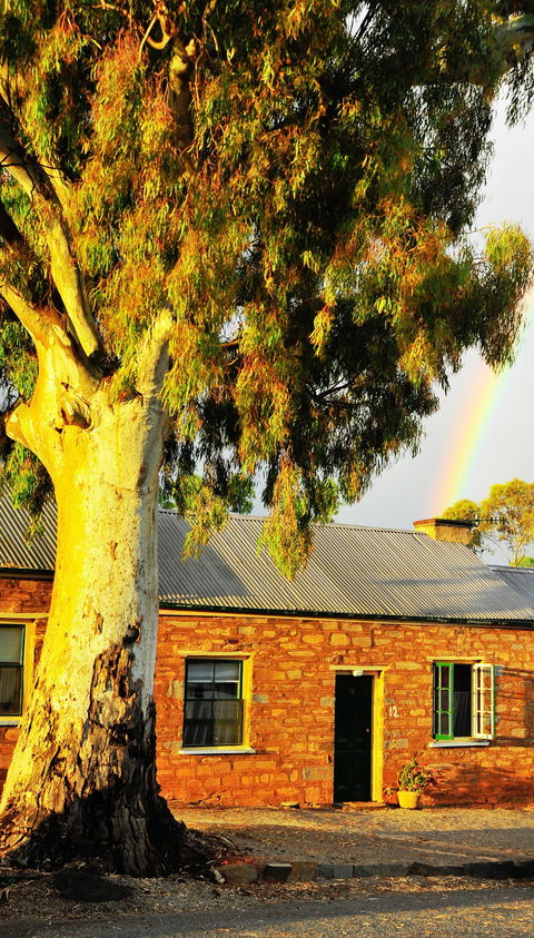 Emma Tiver Heritage Cottage - Surfers Paradise Gold Coast 0