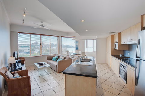 Rolling Surf Resort - Surfers Paradise Gold Coast 2