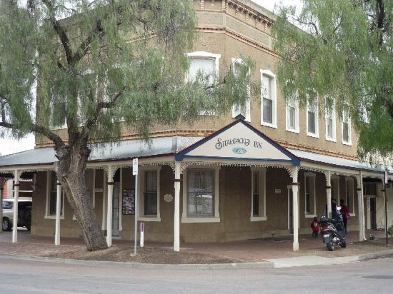Echuca VIC Surfers Paradise Gold Coast