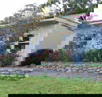 Stone Walls - Surfers Paradise Gold Coast