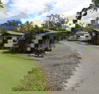 Tropicana Caravan Park Sarina - Surfers Paradise Gold Coast