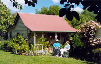 Poppys Cottage B&B - Surfers Paradise Gold Coast 0