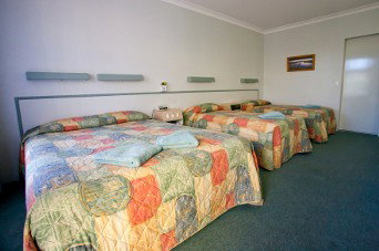 Stainsby On Marsh - Surfers Paradise Gold Coast 1