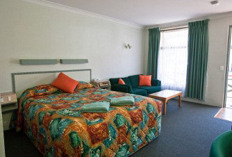 Stainsby On Marsh - Surfers Paradise Gold Coast 3