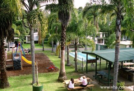 Batemans Bay Yha - Surfers Paradise Gold Coast 5