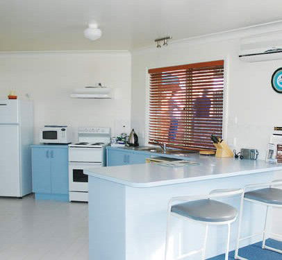 Captains Quarters - Surfers Paradise Gold Coast 5