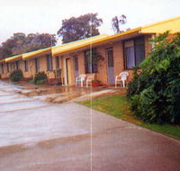 Clovelly Holiday Units - Surfers Paradise Gold Coast