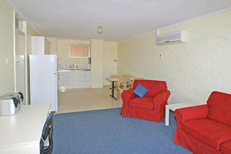 Como Apartments - Geraldton - Surfers Paradise Gold Coast 3
