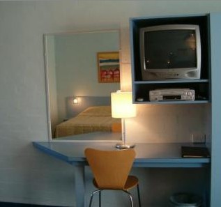 Blueys By The Beach Motel - Surfers Paradise Gold Coast 4