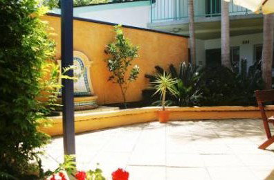 Blueys By The Beach Motel - Surfers Paradise Gold Coast 5