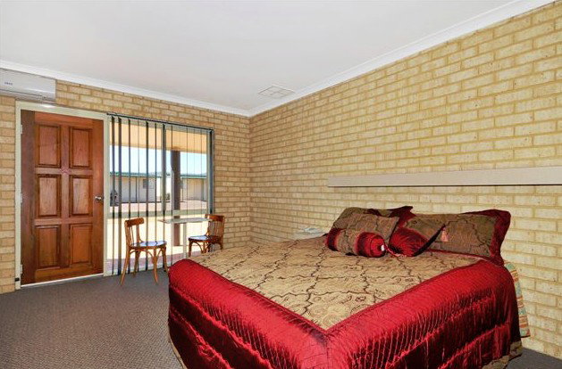  Surfers Paradise Gold Coast