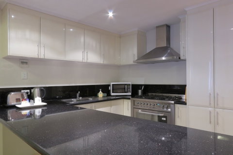 Antonas Verandah Apartments - Surfers Paradise Gold Coast 4