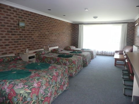 Big Trout Motor Inn - Surfers Paradise Gold Coast 2