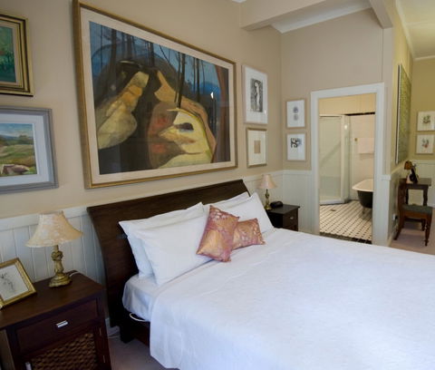 Chalet Guesthouse And Studio - Surfers Paradise Gold Coast 0