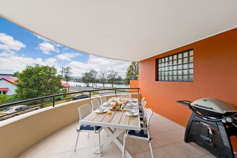 Dolphin Cove  North Haven - Surfers Paradise Gold Coast 2