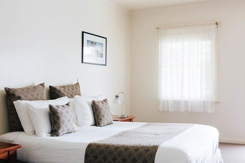 Dunkeld Studio Accommodation - Surfers Paradise Gold Coast 0