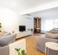 Home at Callala - Callala Beach Jervis Bay - Surfers Paradise Gold Coast