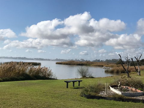 Lake Albert Caravan Park, Meningie SA - Surfers Paradise Gold Coast 2