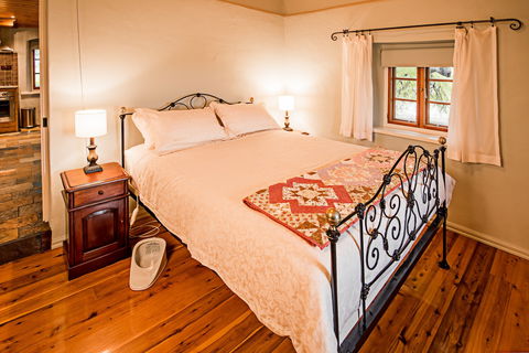 Lucy's House - Surfers Paradise Gold Coast 2
