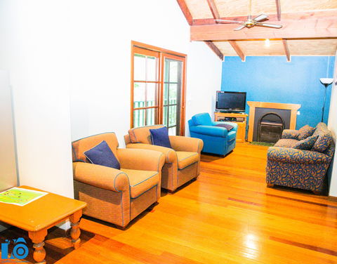 Nirvana Spiritual Retreat - Surfers Paradise Gold Coast 2